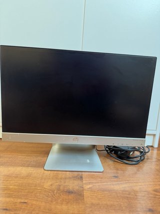 Lote 3 monitores 22" y 24" Samsung y HP