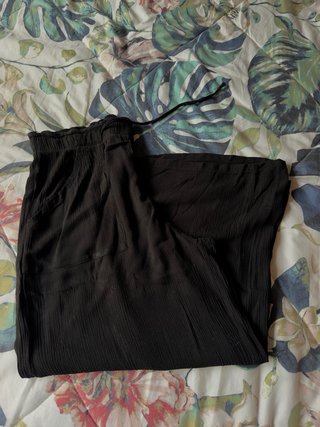 Pantalón Negro Holgado Lefties