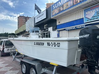 Embarcación Foreña 605 con Motor Mercury
