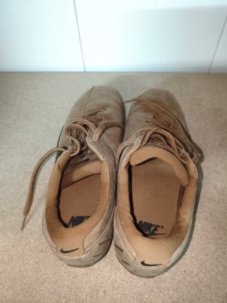 Zapatillas Nike Marrones y Negras