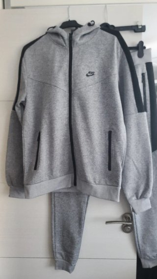 Chandal Nike Invierno Gris