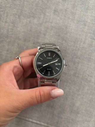 Reloj Casio Negro y Plateado