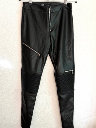 Pantalón de cuero ZARA negro