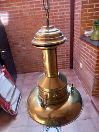 Lámpara de metal dorada estilo marinero, Porto Nov