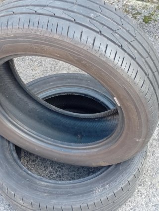 Neumático Michelin y hankook 205/55 R16
