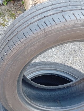 Neumático Michelin y hankook 205/55 R16