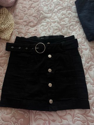 Falda vaquera negra Bershka