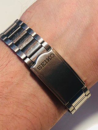 Reloj Seiko 5 TV Screen Blanco Automático