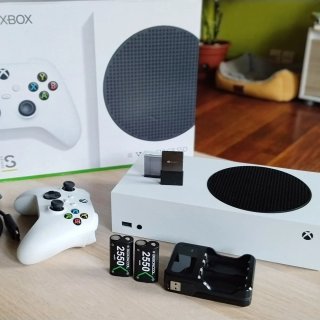Xbox Series S +mando, SSD Seagate 1TB, 2 Baterias