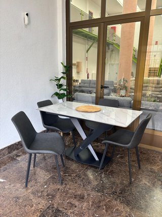 Conjunto Comedor Mesa y 4 Sillas modernas NUEVO