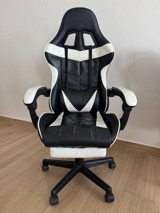 Silla gaming Soontrans con función de masaje