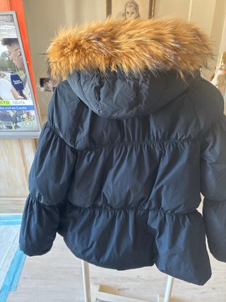 P2G Chaquetón de plumas azul marino. Mujer.
