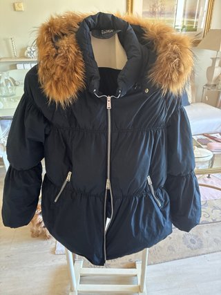 P2G Chaquetón de plumas azul marino. Mujer.