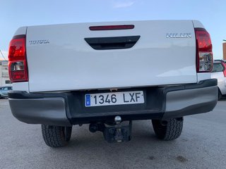 TOYOTA Hilux 2.4 D4D cabina doble GX