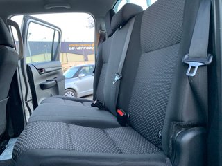 TOYOTA Hilux 2.4 D4D cabina doble GX