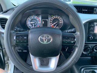 TOYOTA Hilux 2.4 D4D cabina doble GX