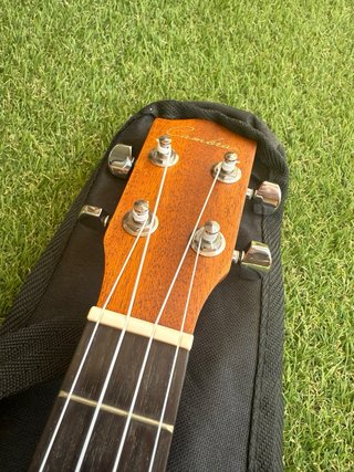 Ukelele Soprano con Funda ck-55