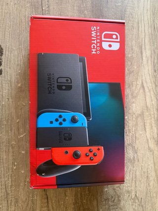 Nintendo Switch Negra con Joy-Cons