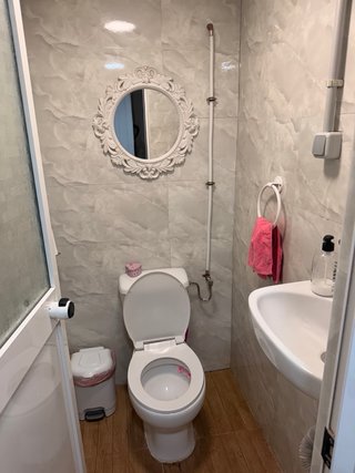 TRASPASO DE ESTÉTICA (salón de pestañas y uñas)