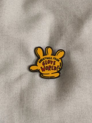 Pin Bob Esponja mundo guante