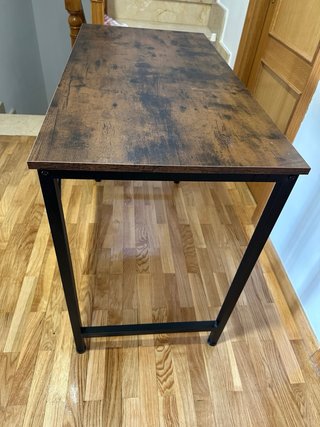 Mesa de Madera con Estructura Metálica