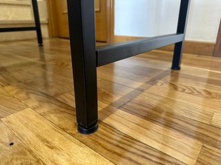 Mesa de Madera con Estructura Metálica