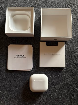 AirPods 4 ANC – 1 auricular + estuche