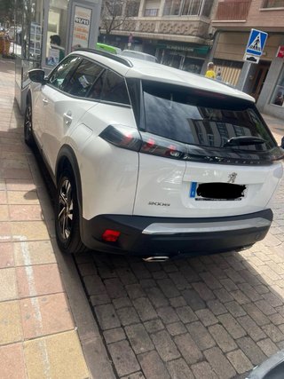Peugeot modelo 2008 automático año 2021