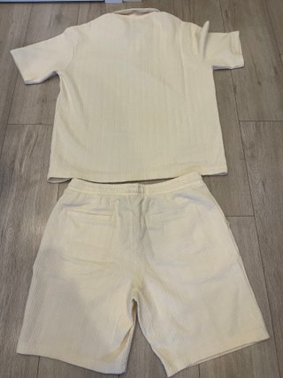 Conjunto de dos piezas beige talla M