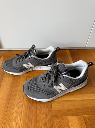 Zapatillas New Balance Grises