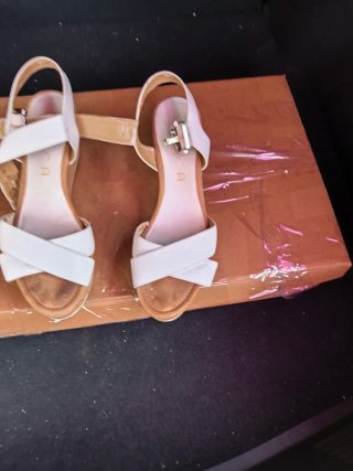 Sandalias de Piel Blancas UNISA talla 40