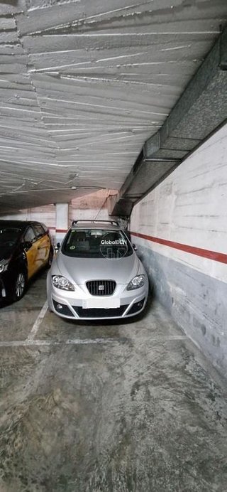 Garaje en venta en Collblanc en Hospitalet de Llobregat, L´