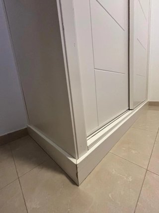 Armario Blanco con Puertas de  Corredera