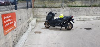 Yamaha TMAX 560 (2021)2022