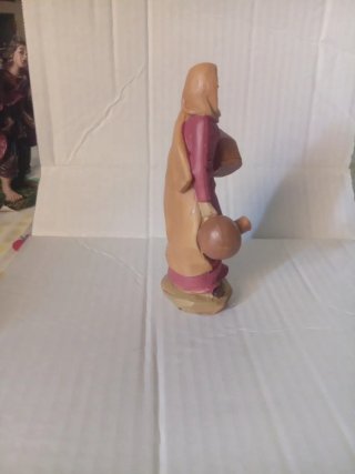 Figura Belén Resina Mujer con Cántaro