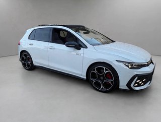 Volkswagen Golf 2025