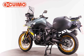 SUZUKI V-STROM 800