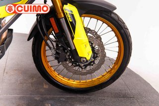 SUZUKI V-STROM 800