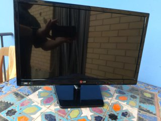 Monitor LG 22 pollici