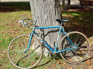 Bicicleta de Carretera BH Azul