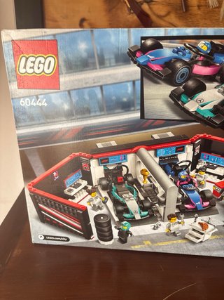 LEGO City Garage F1 60444