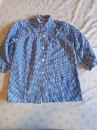 Bata escolar cuadros azul talla 5