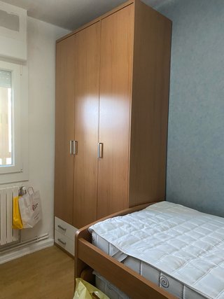 Armario y Cama de Madera