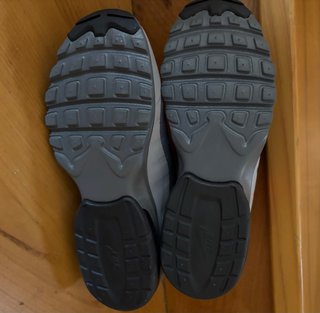 Zapatillas Nike Grises y Naranjas. T 38.UNISEX