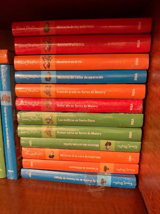 Macro lote 27 libros Enid Blyton nuevos precintado