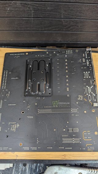 Placa Base ASRock 90-MXBLA0-A0UAYZ AMD AM5 AMD AMD B650
