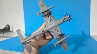 Maqueta Avión Tucano Colombia Escala 1:48