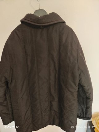 Piumino marrone imbottito