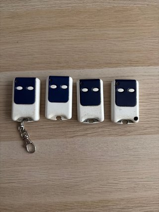 4 Mandos de Garaje Movecode