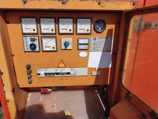 Grupo electrogeno Diesel 60Kva Motor Iveco 6cil.